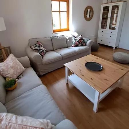 Oereghegyi Vendeghaz - On The Old Hill بالاتونزيبيد