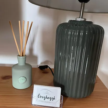 Oereghegyi Vendeghaz - On The Old Hill Villa *