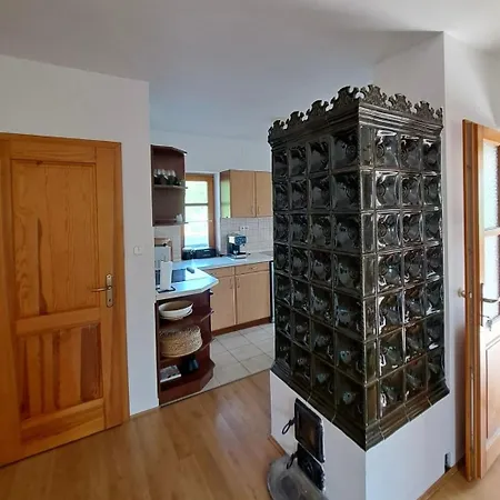 Oereghegyi Vendeghaz - On The Old Hill *